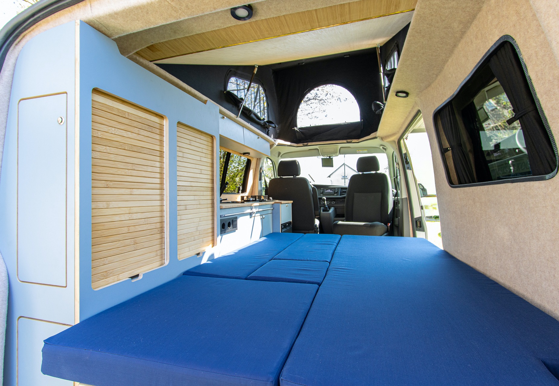 Gallery gallery_images_9_1_17642461601092669251.jpg  | Happy Wheels Campers B.V.